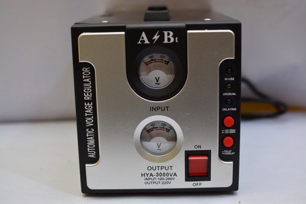 Automatic Voltage Regulator Meter Type HYA-3000VA